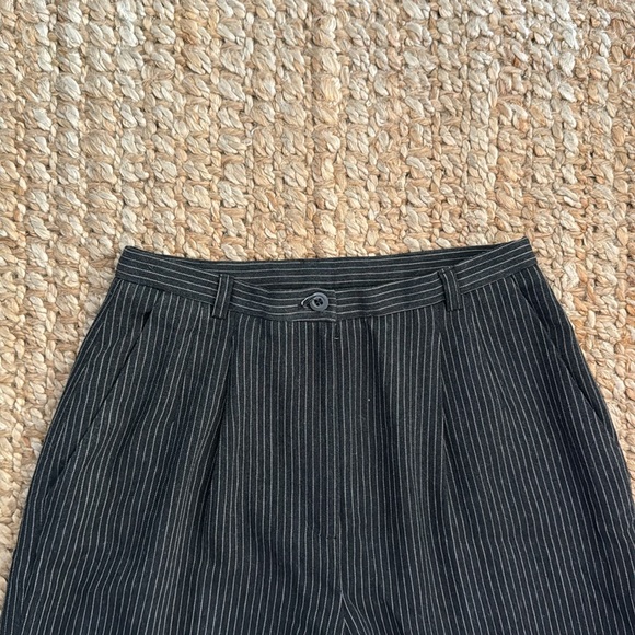 VINTAGE HIGH WAIST PIN STRIPED ANKLE SLACKS PETITE SOPHISTICATE SIZE 4 - Picture 4 of 6
